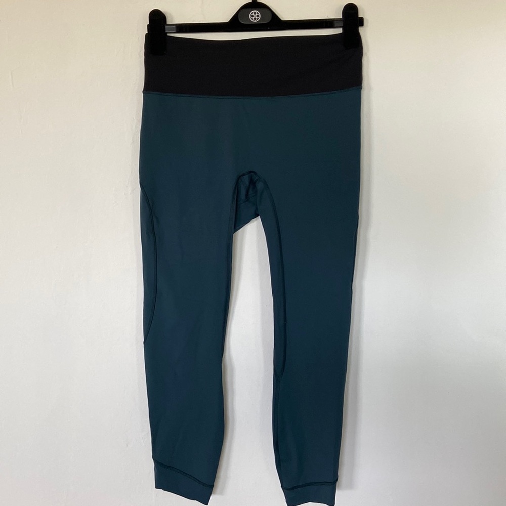 Lululemon, size 6, teal and black